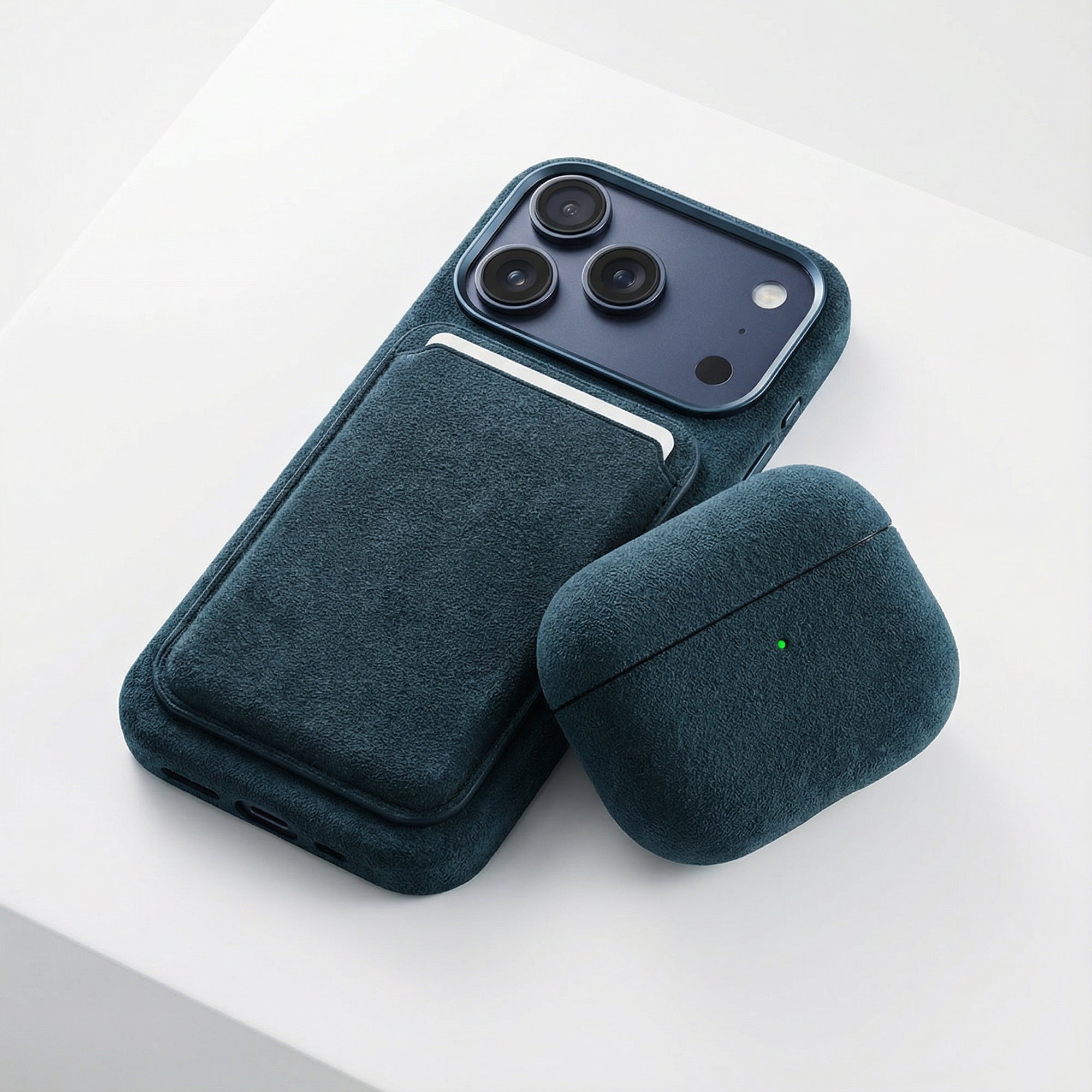 Alcantara MagSafe Wallet - Navy Blue - Alcanside