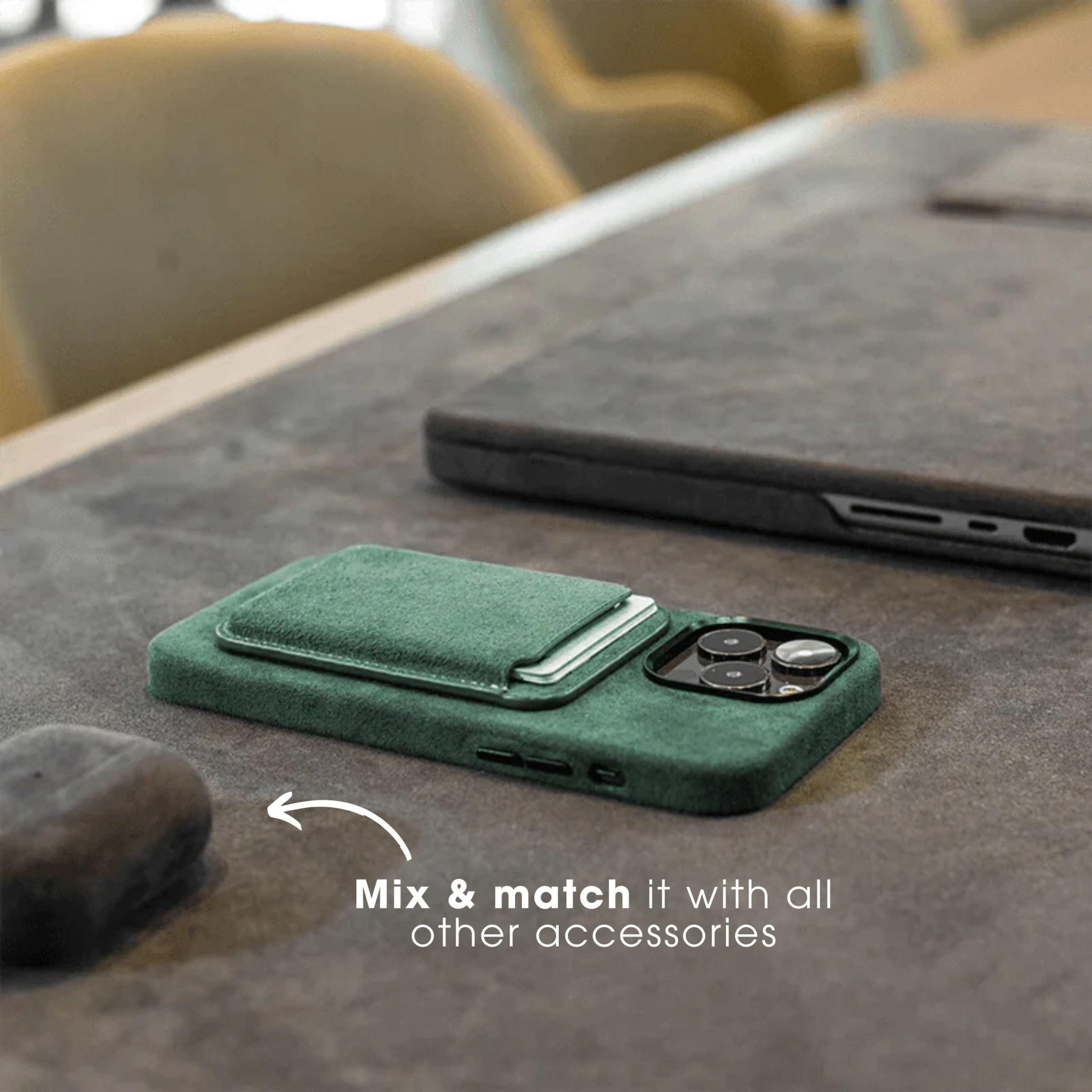 iPhone 13 Mini - Alcantara Case - Midnight Green - Alcanside